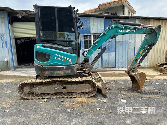 山河智能SWE25UF挖掘机