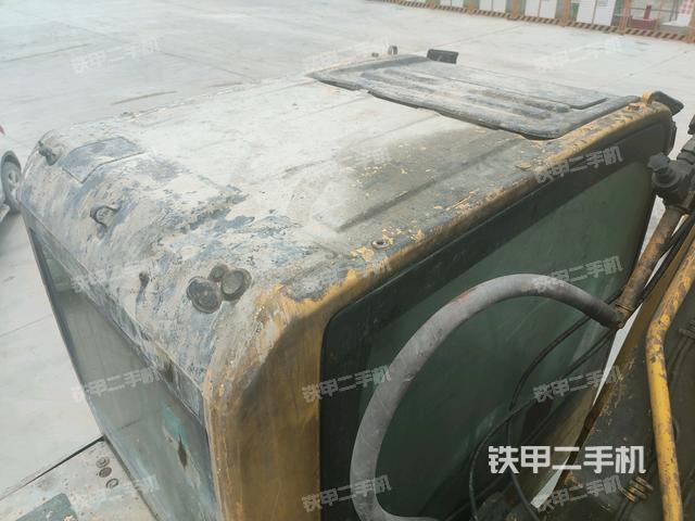 转盘和下车架正前（工作和回转装置）