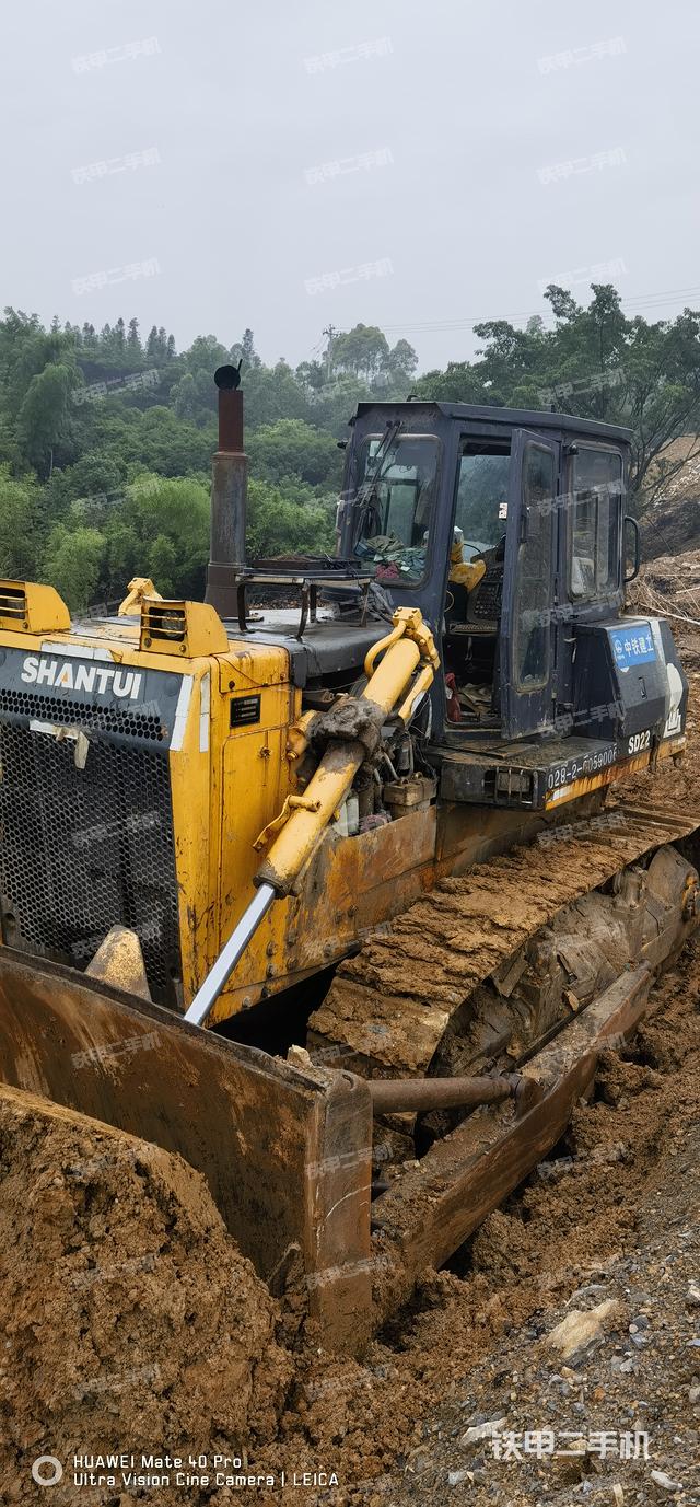 整机左侧（设备外观及核心部件）