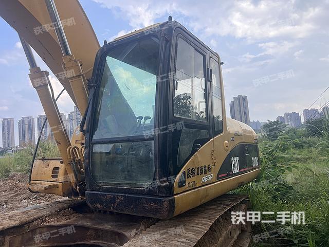 驾驶室整体（整机外观）