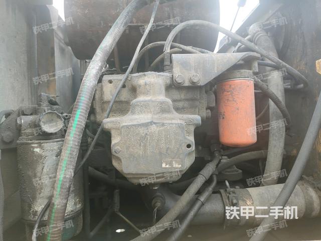 液压泵斜45 左（大件舱室）