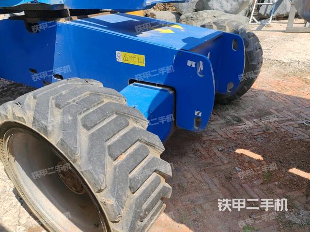 左引導(dǎo)輪 /左前輪（行走機(jī)構(gòu)）