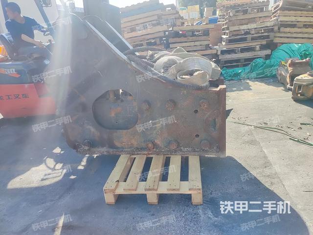 整机左侧（设备外观及核心部件）