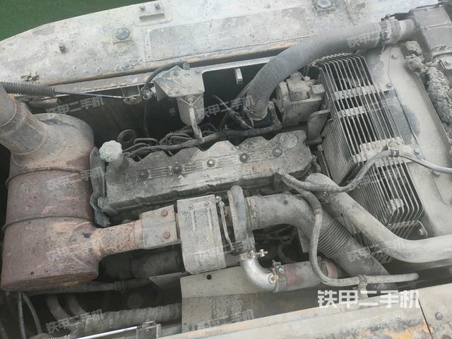 发动机室（上车部件）