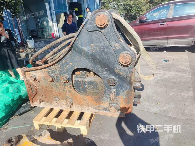 整机右后45°（设备外观及核心部件）