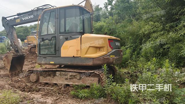 驾驶室整体（整机外观）