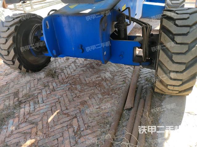 右驅(qū)動輪/右后輪（行走機(jī)構(gòu)）