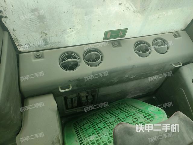 座椅后部（驾驶室部分）