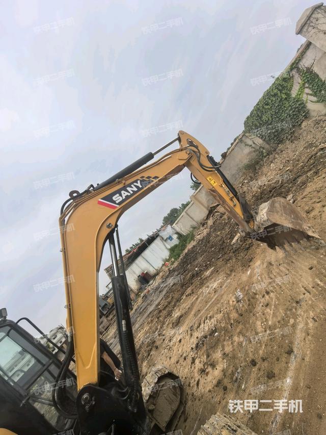 大臂整体 右侧（工作和回转装置）