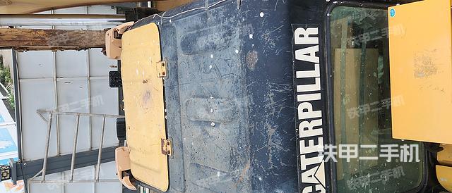 驾驶室顶部（整机外观）