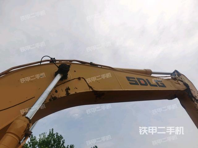 大臂整體?右側(cè)（工作和回轉(zhuǎn)裝置）