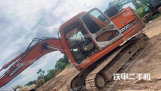 泰安斗山DH150LC-7挖掘机实拍图片