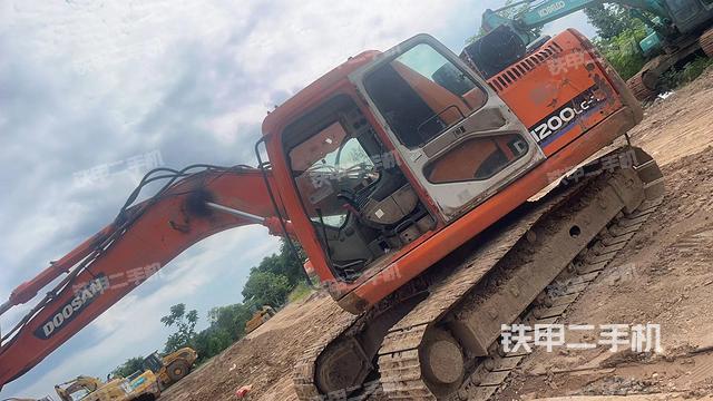 斗山DH150LC-7挖掘机