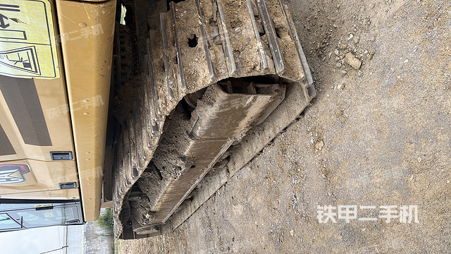 单侧履带整体（整机外观）