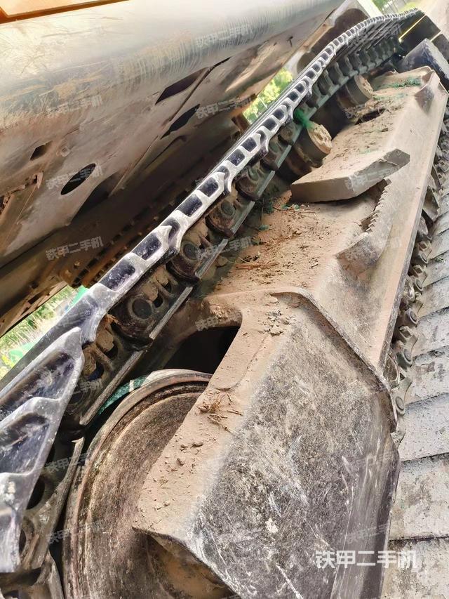 单侧履带整体（整机外观）