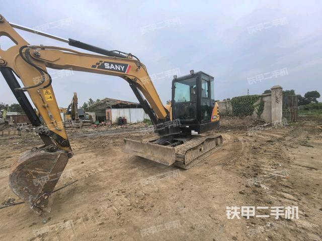 三一重工SY60C挖掘机