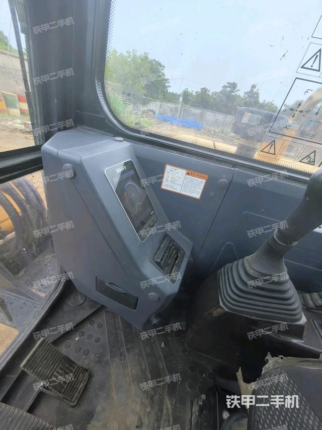 显示屏 （驾驶室部分）