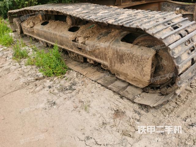 左側(cè)履帶整體?（行走機(jī)構(gòu)）