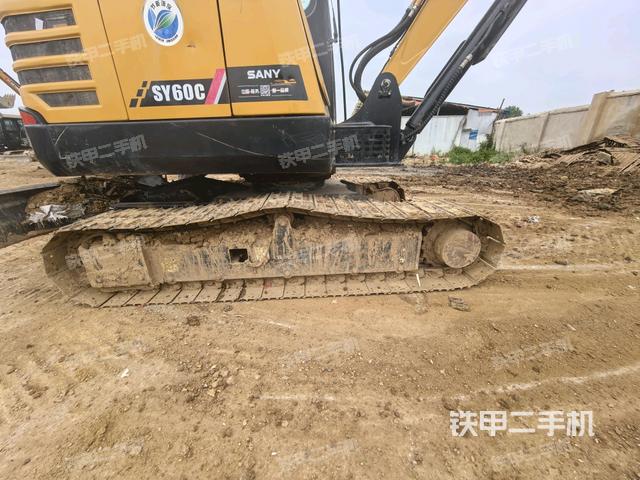 右侧履带整体 （行走机构）