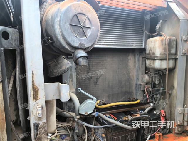 電瓶（大件艙室）