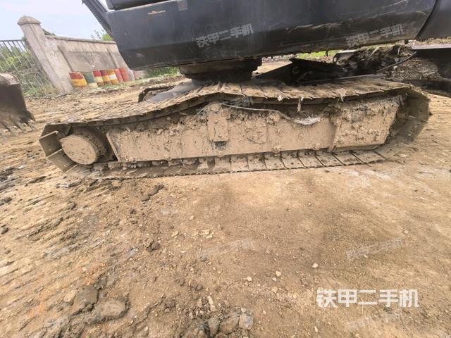 左侧履带整体 （行走机构）