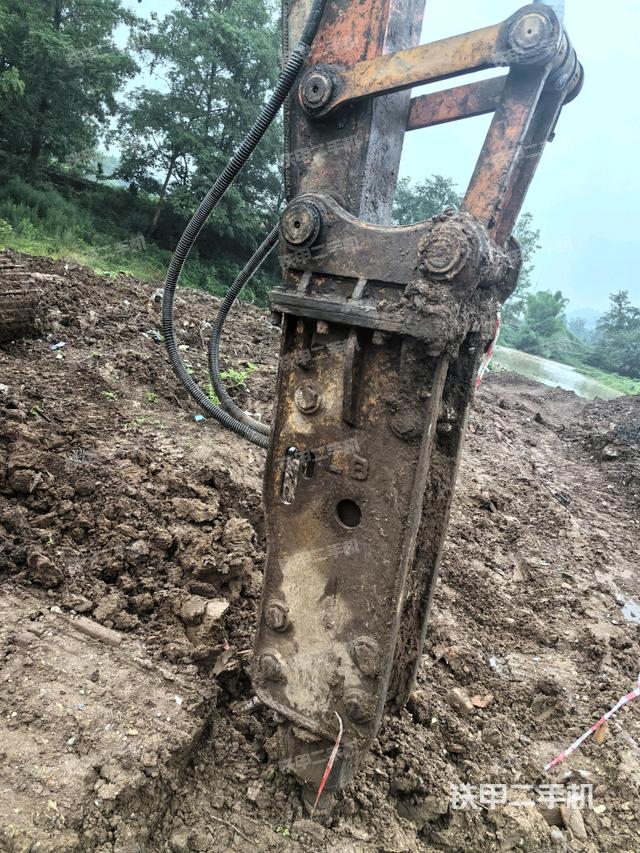 小臂整體左后（工作和回轉(zhuǎn)裝置）