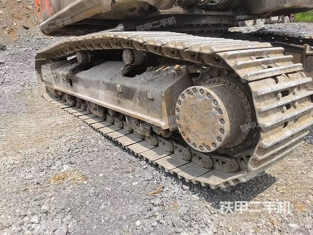 单侧履带整体（整机外观）