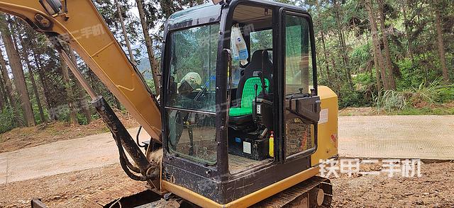 驾驶室整体（整机外观）