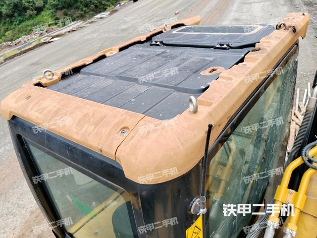 驾驶室顶部（整机外观）