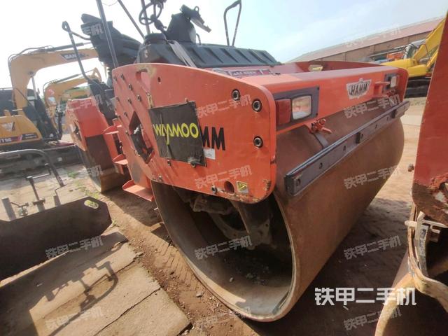 右后45°（壓路機整機外觀）