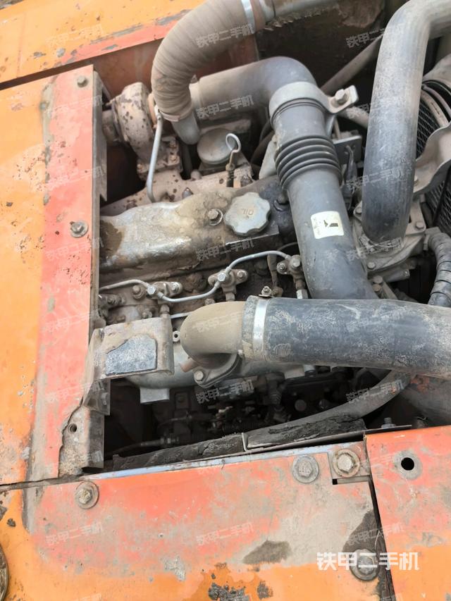 氣門室蓋螺絲特寫（上車部件）