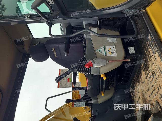 驾驶室整体（整机外观）