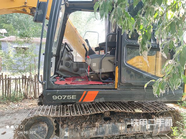 驾驶室整体（整机外观）