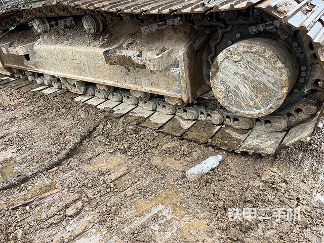 单侧履带整体（整机外观）