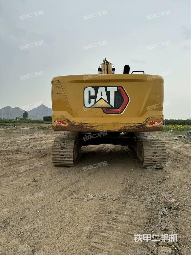 驾驶室顶部（整机外观）