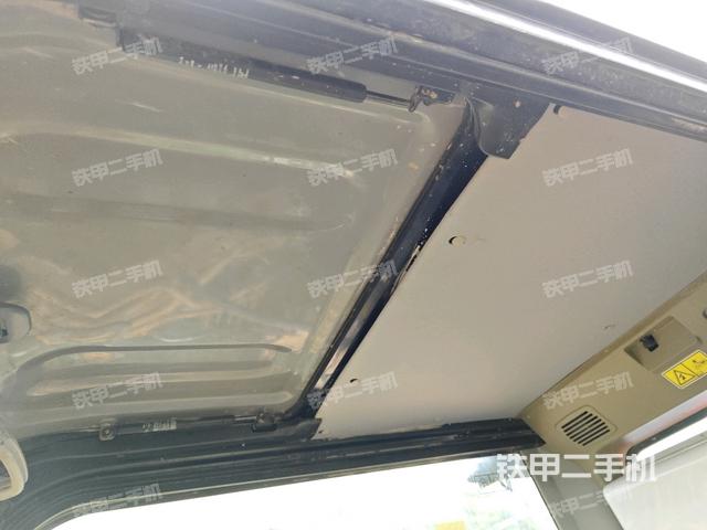 頂棚整體（駕駛室部分）