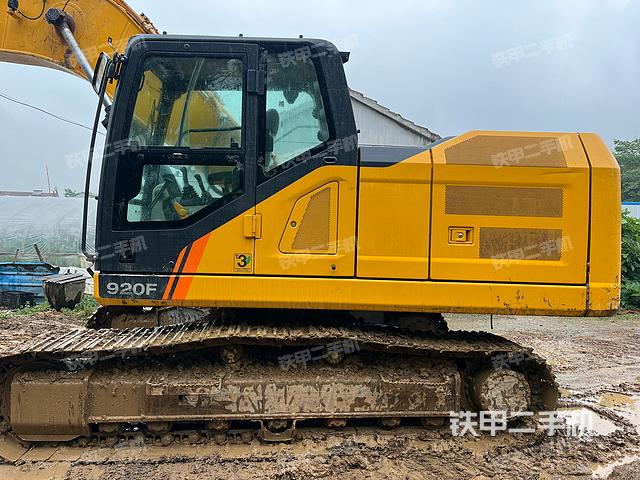 柳工CLG920F挖掘机