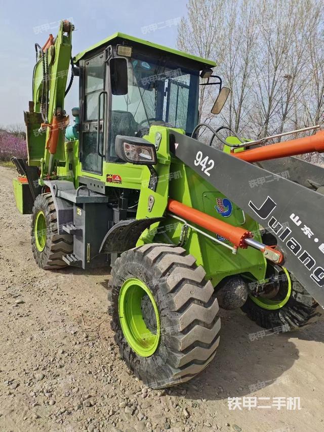 巨浪重工JL942-45挖掘装载机