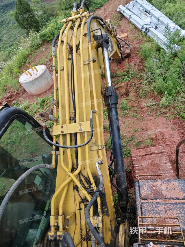 大臂根部?斜視（工作和回轉(zhuǎn)裝置）