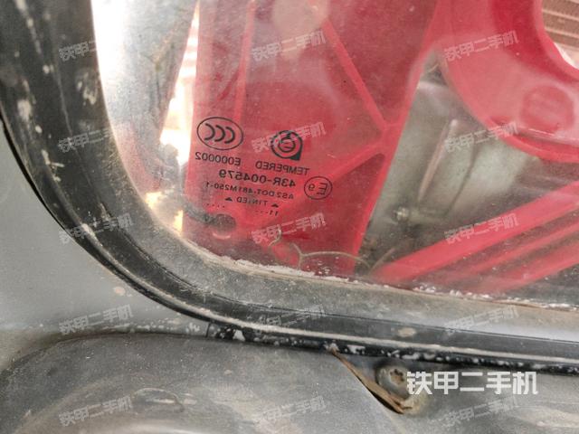 后窗玻璃角標(biāo)（駕駛室部分）