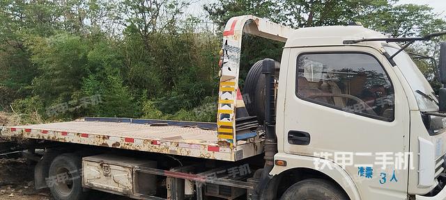 整机左侧（设备外观及核心部件）