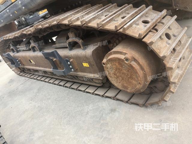 单侧履带整体（整机外观）