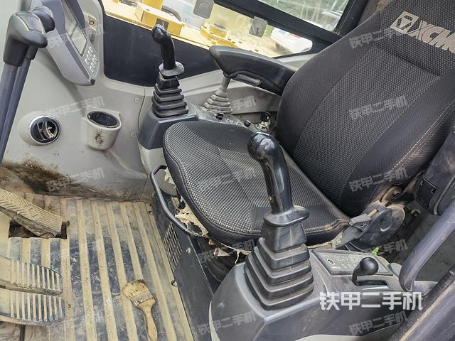 驾驶室整体（整机外观）