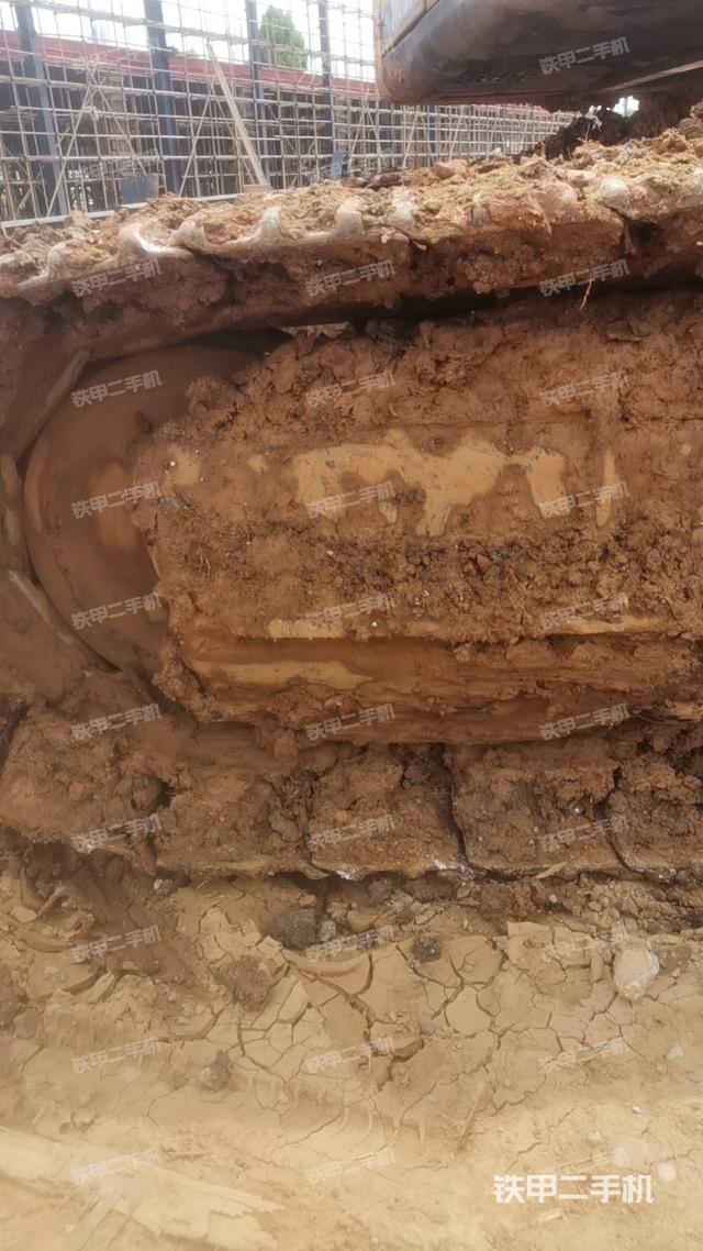 单侧履带整体（整机外观）