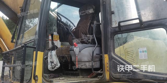 驾驶室整体（整机外观）