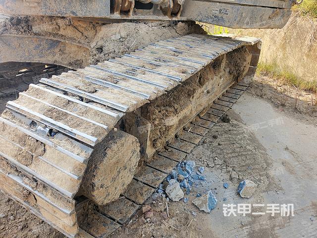 单侧履带整体（整机外观）