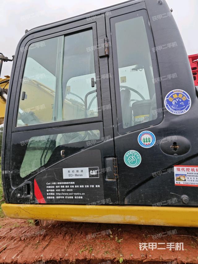 駕駛室正側(cè)（駕駛室部分）