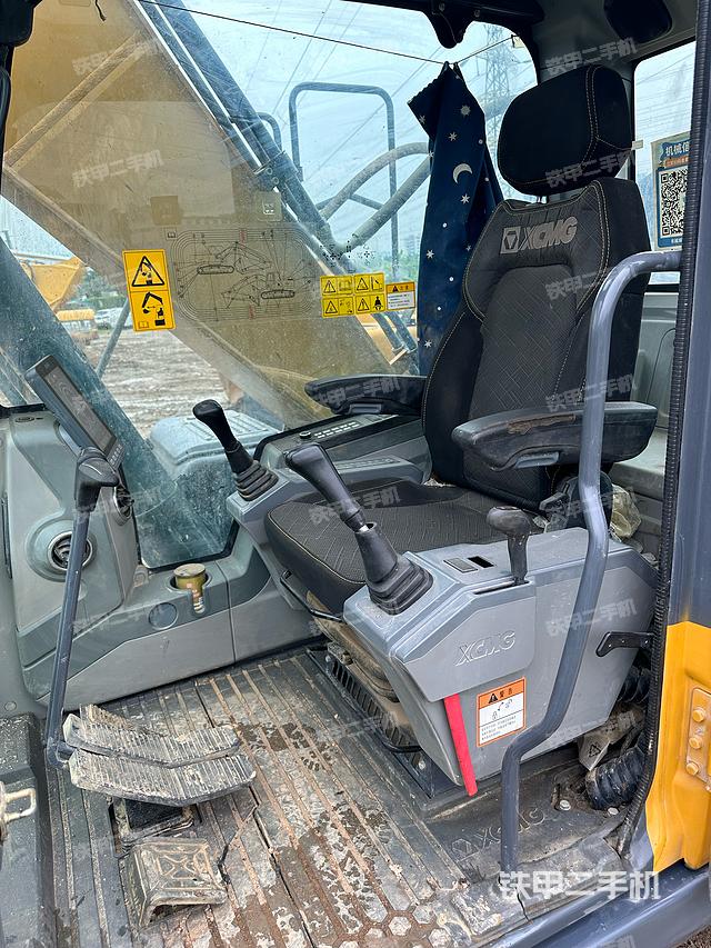 驾驶室整体（整机外观）