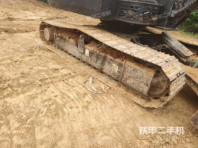 左側(cè)履帶整體?（行走機(jī)構(gòu)）