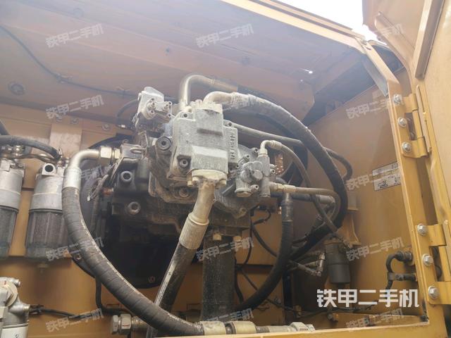 液壓泵室(大件艙室) 液壓泵室(大件艙室)